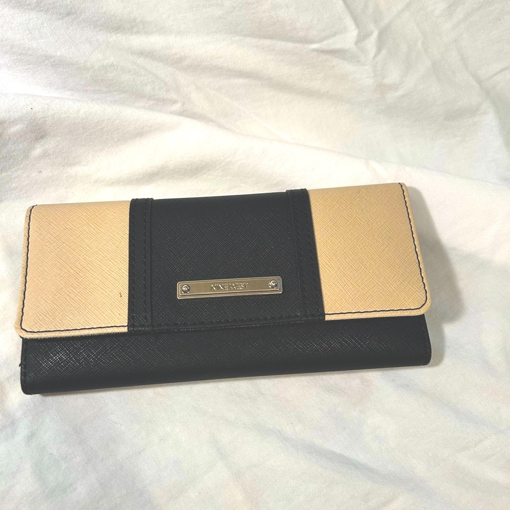 New Without Tags | NINEWEST | Black and White ColorBlock Wallet | Faux Leather